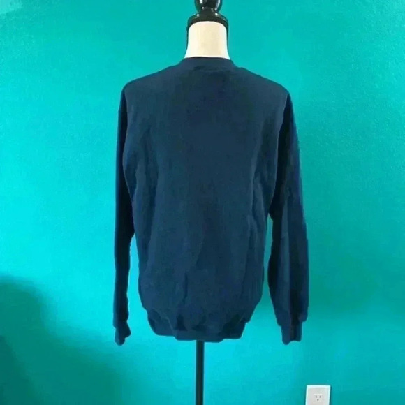 Walt Disney world vintage Winnie the Pooh navy blue sweatshirt in size medium - Picture 3 of 4